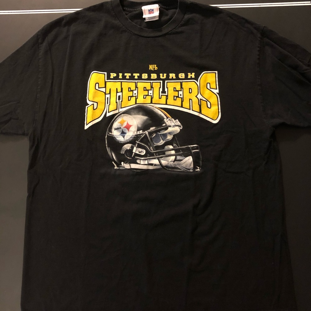 NFL Pittsburgh Steelers Helmet T-Shirt